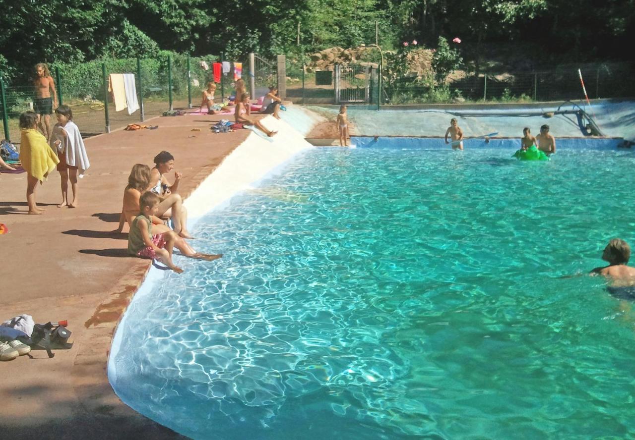 Camping Le P'Tit Bonheur Escaro Kültér fotó